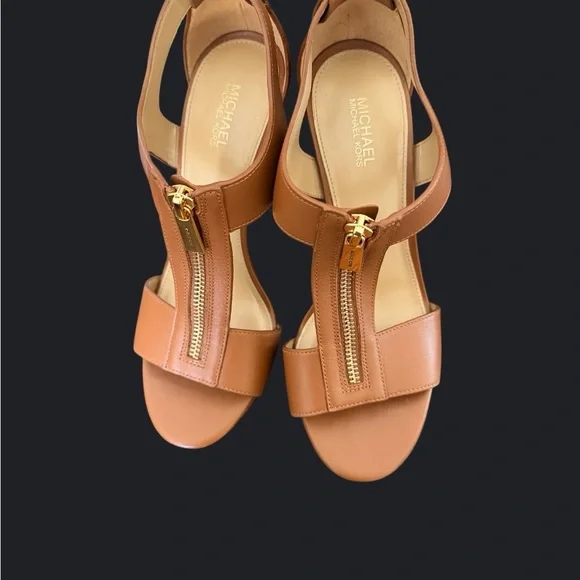 MICHAEL Michael Kors Tan Leather Zip-Front Slingback Sandals with Gold Hardware - Picture 1 of 5